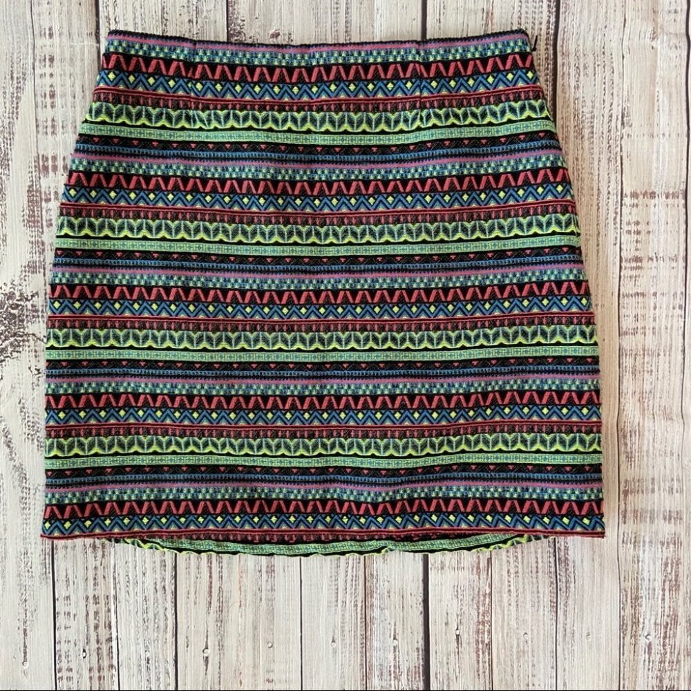 Shrinking Violet Mini Skirt. Size Small.